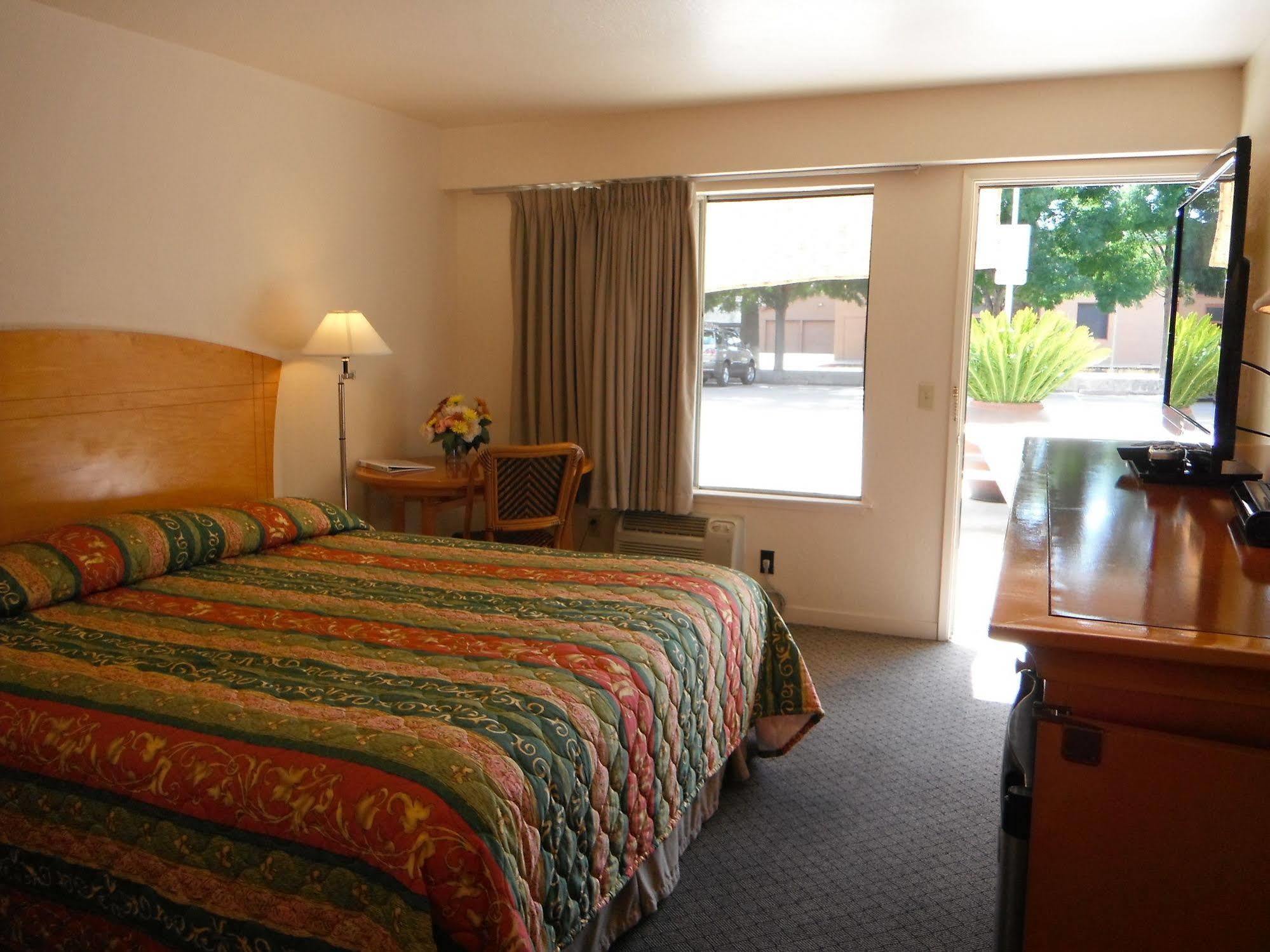 Colusa Riverside Inn Exterior photo